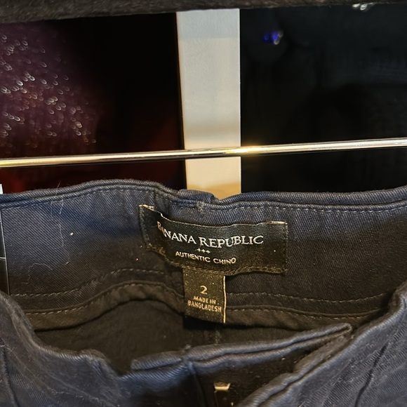 Banana Republic navy chino utility shorts size 2 NWT - Picture 2 of 3